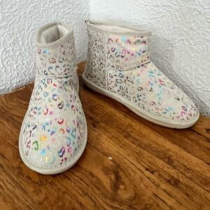 Leopard Print Cozy Winter Boots with Multicolor Accent